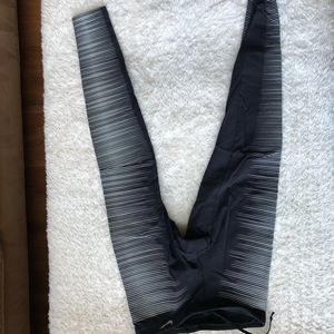 Nike reflective leggings